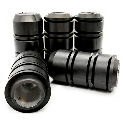 Ampla gama de tamanhos 2 3/8 " 2 7/8 " 3 1/2 " Core de aço óleo de borracha satatos Swab Cups