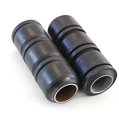 Taças de esfregão de borracha de estilo TA para operações de campo petrolífero com pressão de até 10.000 PSI, nitrílico (NBR), HNBR, materiais FKM e dureza de 70 - 90 Shore A